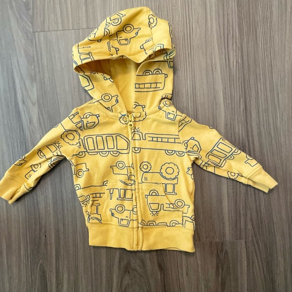 Carter's Yellow Zip-Up Hoodie with Playful Construction Trucks Print size 0-3M - Picture 3 of 4